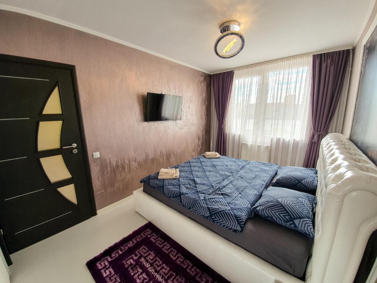 Royal Central Apartament Lejlighed Oradea Eksteriør billede