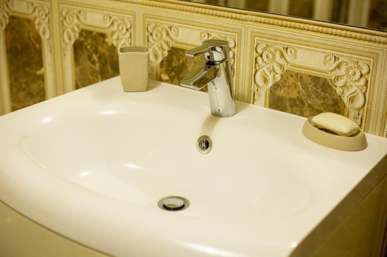 Royal Central Apartament Lejlighed Oradea Eksteriør billede