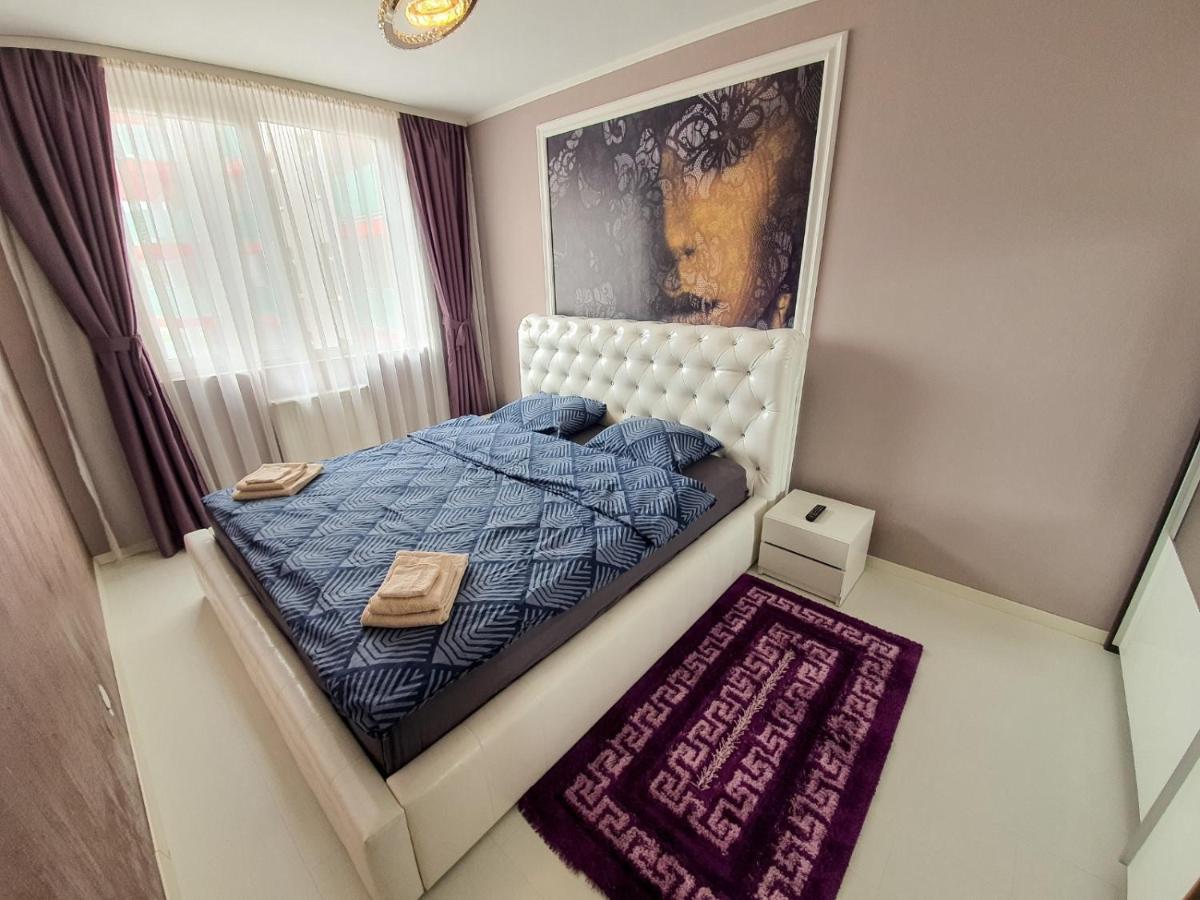 Royal Central Apartament Lejlighed Oradea Eksteriør billede