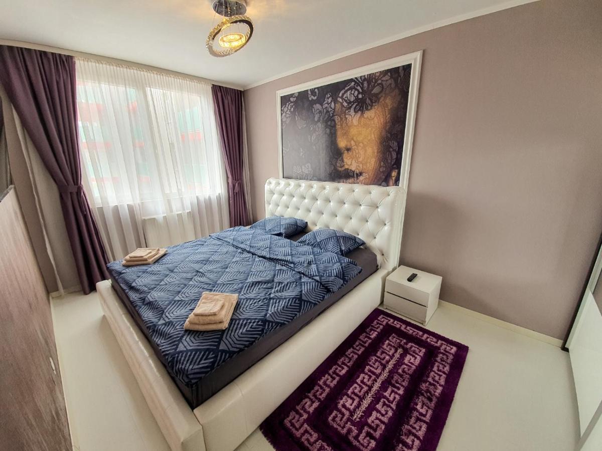 Royal Central Apartament Lejlighed Oradea Eksteriør billede
